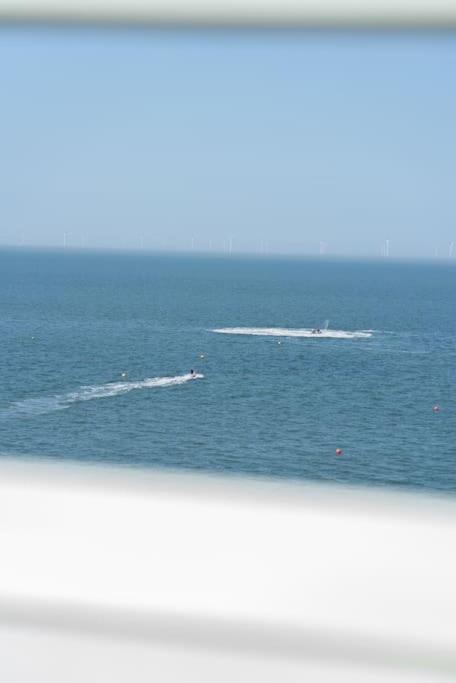 Luxury Duplex Penthouse On The Beach With Panoramic Sea Views Herne Bay Dış mekan fotoğraf